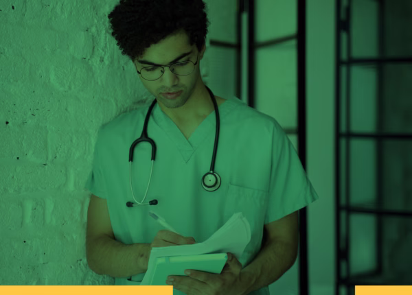 técnico de enfermagem ou faculdade